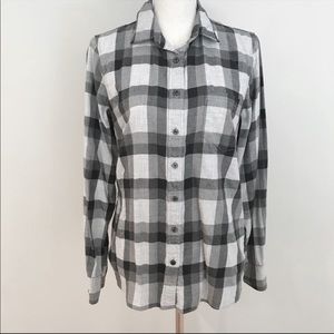 J.Crew women black/white/grey classic button down plaid shirt